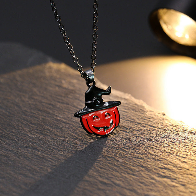 Collier avec pendentif tête de citrouille, crâne, chauve-souris et fantôme du festival des fantômes